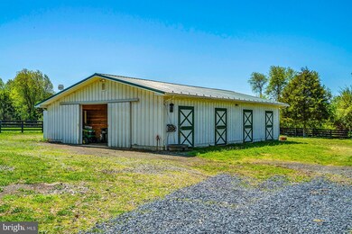 5498 Wilson Rd, Marshall, VA 20115 - photo 2