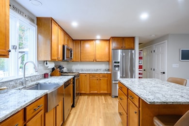 16 Chapel St, Pembroke, MA 02359 - photo 4