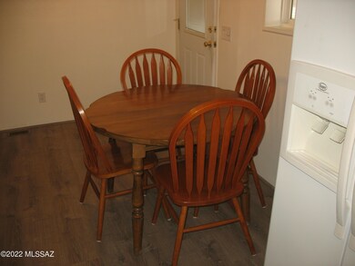 5880 Lazy Heart Dining Area