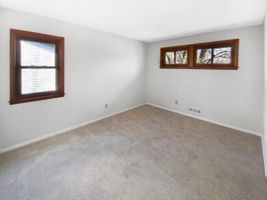 10516 Wren St NW, Coon Rapids, MN 55433 - photo 5