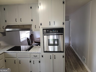 6057 Pinecreek Rd, Forest Park, GA 30297 - photo 4