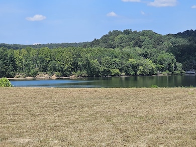 2427 Hardin Bottom River Rd, Clifton, TN 38425 - photo 2