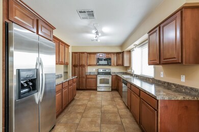 9608 N 43rd Dr, Glendale, AZ 85302 - photo 7