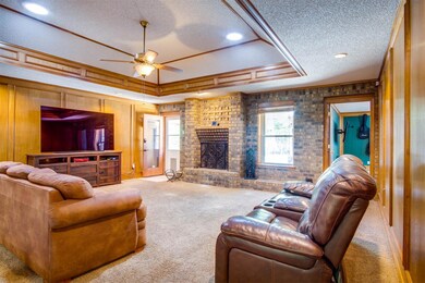 7624 Northfield Dr, North Richland Hills, TX 76182 - photo 7