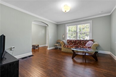 2 bedroom living room