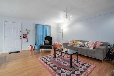 2401 Leon St unit 103, Austin, TX 78705 - photo 2