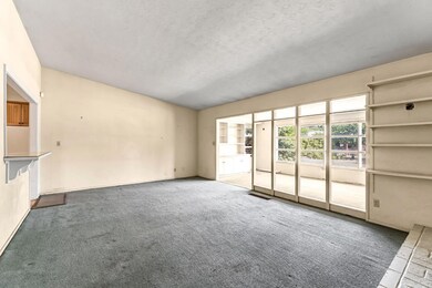 5495 E Atchison St, Fresno, CA 93727 - photo 6