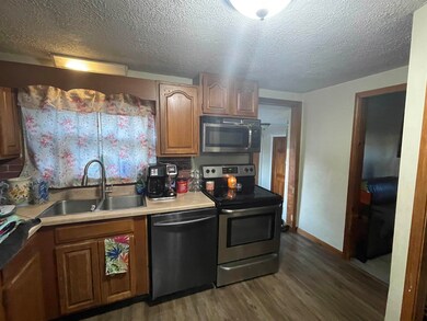 400 Charles Bancroft Hwy, Litchfield, NH 03052 - photo 6