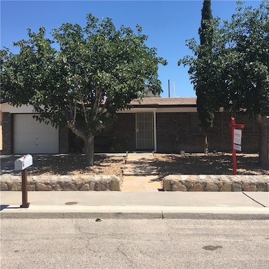 539 Riverview Cir, El Paso, TX 79915 - photo 2