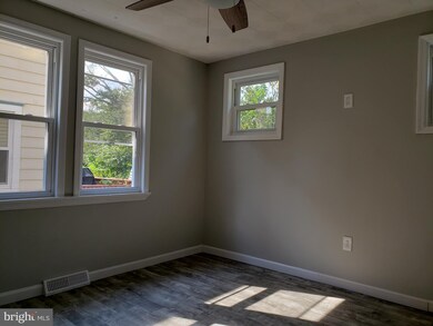 40 Walnut Ave, Lindenwold, NJ 08021 - photo 3