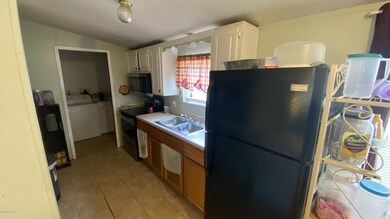 5634 Leslie Rd, Jacksonville, FL 32244 - photo 6