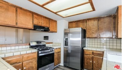 unlisted-address, Victorville, CA 92395 - photo 6