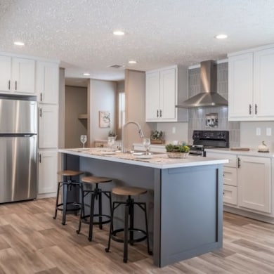 Colonial, New Bern, NC 28562 - photo 5