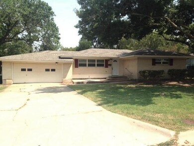 902 Hillcrest St, Denton, TX 76201 - photo 2