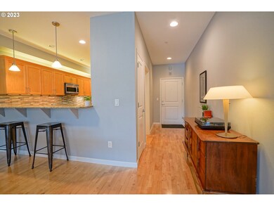 8712 N Decatur St unit 403, Portland, OR 97203 - photo 6