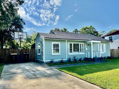547 Laurina St, Jacksonville, FL 32216 - photo 2