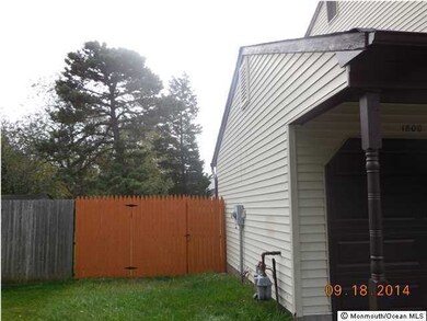 1800 Maplewood St, Toms River, NJ 08757 - photo 3