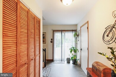 7 Bristlecone Ct, Newark, DE 19702 - photo 2