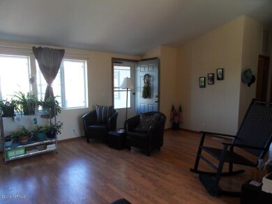 Living Rm (1)