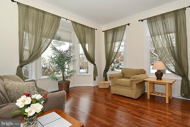 7718 White Willow Ct, Springfield, VA 22153 - photo 3