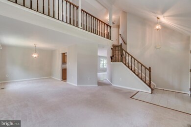 9704 Walthorne Ct, Burke, VA 22015 - photo 5