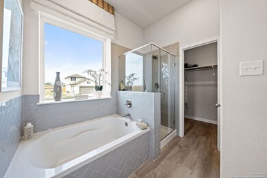 10323 Apple Pie Rd, San Antonio, TX 78224 - photo 4