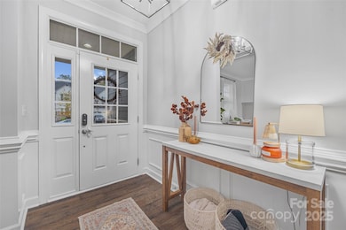 Spacious and bright entry way