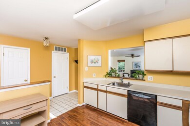 8020 Upperfield Ct, Owings Mills, MD 21117 - photo 5