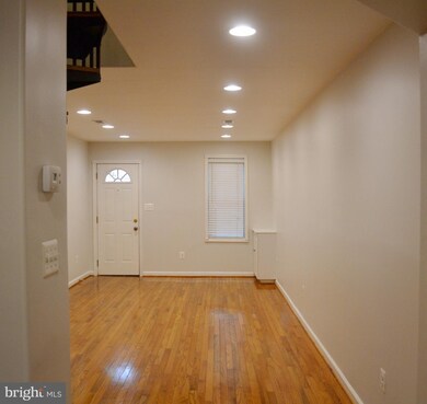 309 S Washington St, Baltimore, MD 21231 - photo 6
