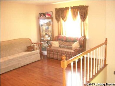 8801 Lantana Dr, Louisville, KY 40229 - photo 2