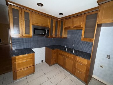 1636 W Estes Ave unit 108, Chicago, IL 60626 - photo 7