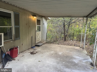 6852 Upper Rd, Shamokin, PA 17872 - photo 3