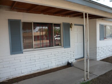 INVITING COVERED PORCH