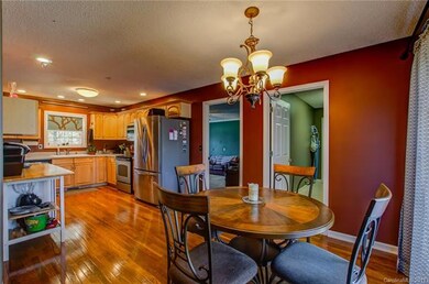 1911 Howard Gap Rd, Hendersonville, NC 28792 - photo 7