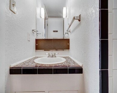 10135 Buckwood Ave, El Paso, TX 79925 - photo 7