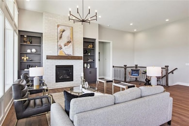 17156 S Laurelwood St, Olathe, KS 66062 - photo 5