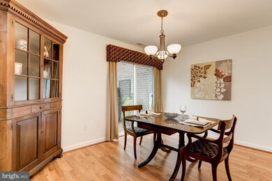 5481 Ring Dove Ln, Columbia, MD 21044 - photo 4