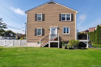 105 Florence St unit 2, Mamaroneck, NY 10543 - photo 2