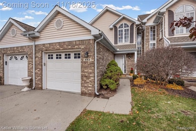 882 Natures Cove Ct, Wixom, MI 48393 - photo 2