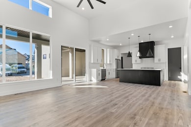 4322 N Braiken Ridge Dr unit 108, Lehi, UT 84048 - photo 3