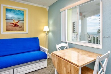 *Newer Futon & Dining w.View of Gulf*