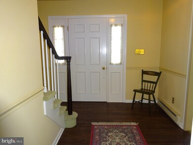 435 Catherine St, Greencastle, PA 17225 - photo 5