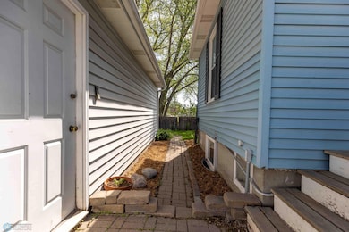 2001 3rd Ave S Fargo-9.jpg