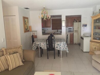 306 S Circle Drive 203, Boynton Beach, F