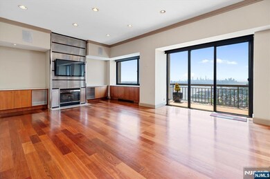 River Ridge unit PH 4/5, Fort Lee, NJ 07024 - photo 7