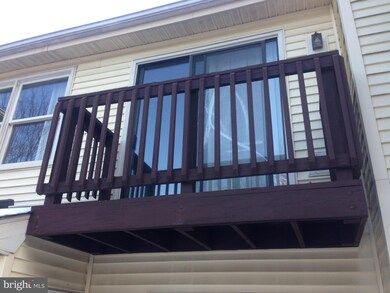 8036 Galla Knoll Cir, Springfield, VA 22153 - photo 6