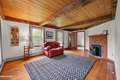 40 Living Room