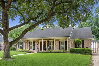 10115 Briar Rose Dr, Houston, TX 77042 - photo 3