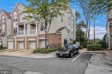 14218 Hampshire Hall Ct, Upper Marlboro, MD 20772 - photo 2