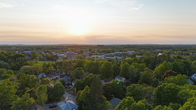 07 - Town View